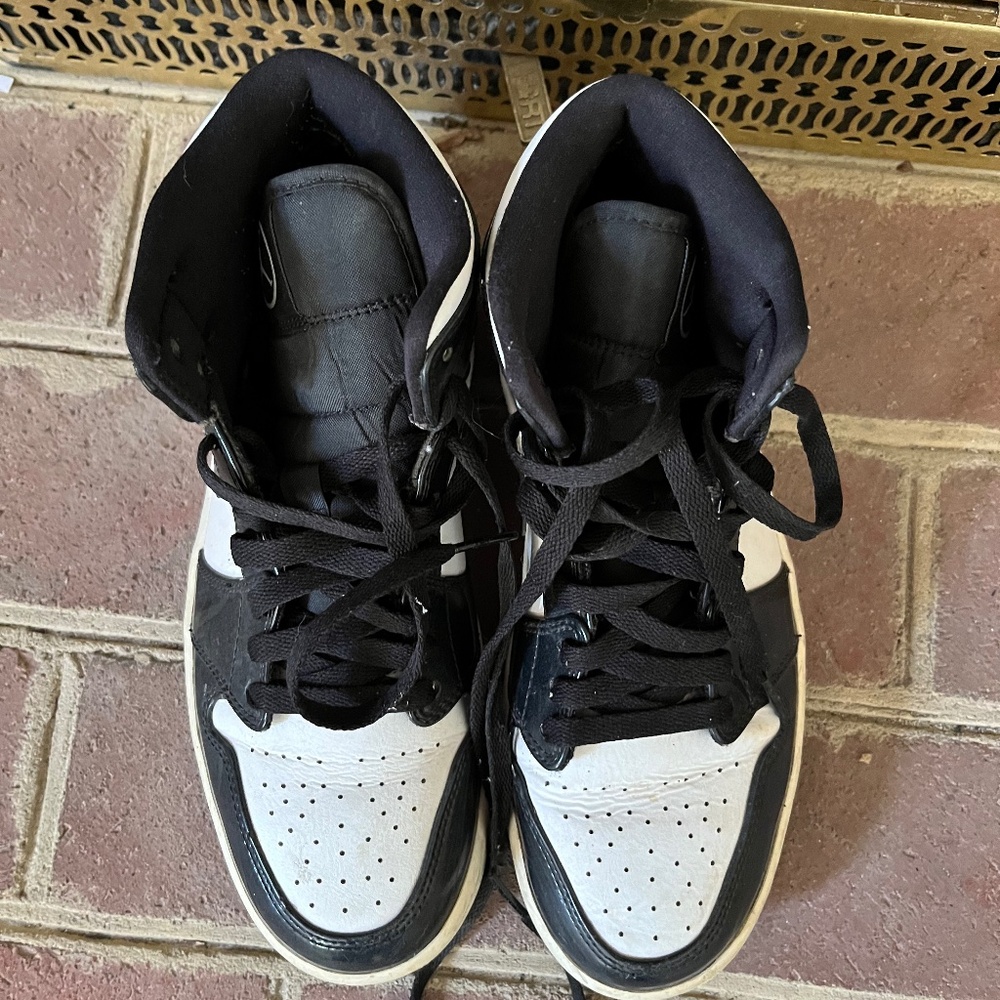 Nike Air Jordan 1